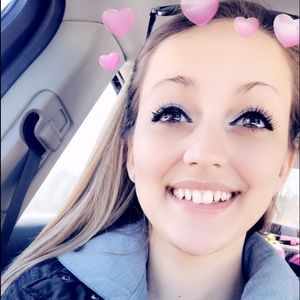 Meet your Posher, Marissa